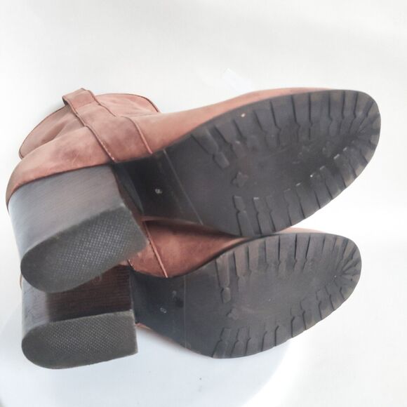 Chinese Laundry Brown Heeled Boots - Picture 7 of 10